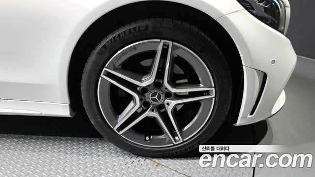 Mercedes-Benz C-Class C200 AMG Line