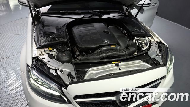 Mercedes-Benz C-Class C200 AMG Line