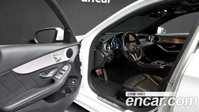 Mercedes-Benz C-Class C200 AMG Line