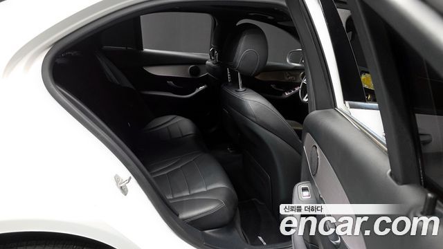 Mercedes-Benz C-Class C200 AMG Line