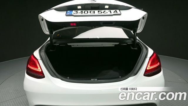 Mercedes-Benz C-Class C200 AMG Line