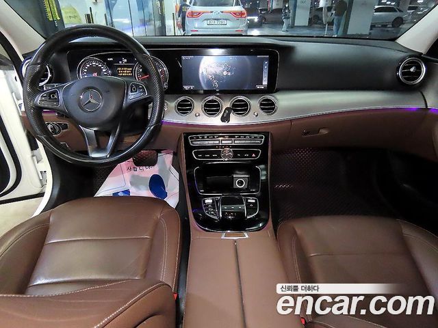 Mercedes-Benz E-Class E200 Avantgarde