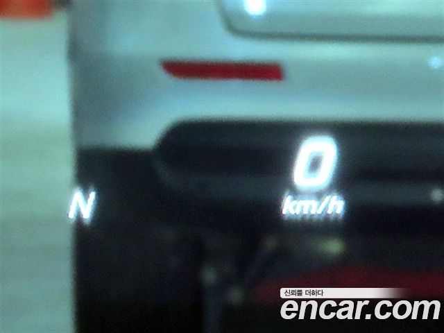 Mercedes-Benz E-Class E200 Avantgarde