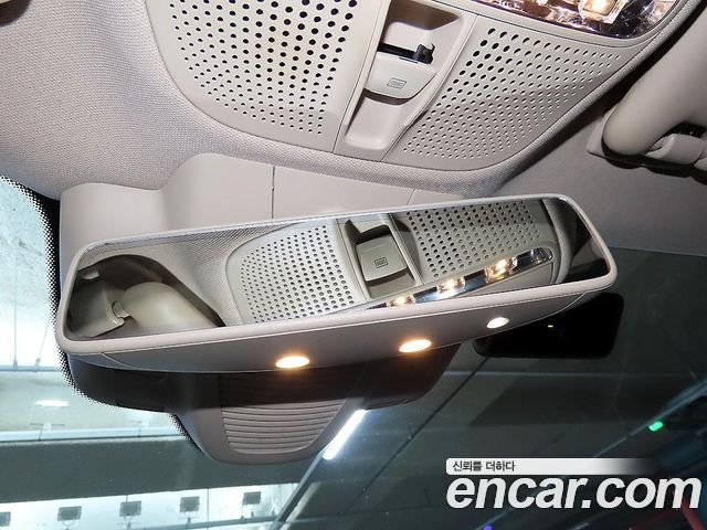 Mercedes-Benz E-Class E200 Avantgarde