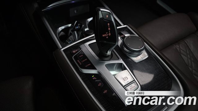 BMW 7-Series 740d xDrive M Sport