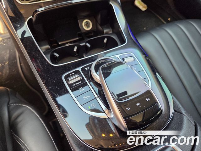 Mercedes-Benz E-Class E220d Exclusive