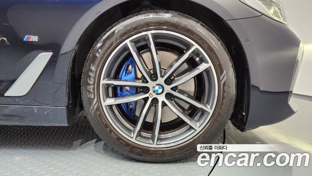 BMW 5-Series 520i M Sport