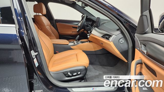 BMW 5-Series 520i M Sport