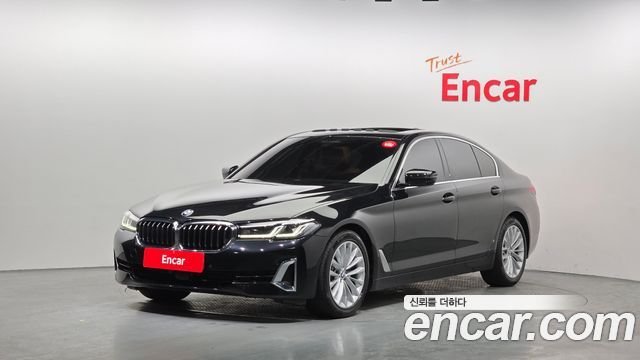 BMW 5-Series 520i Luxury