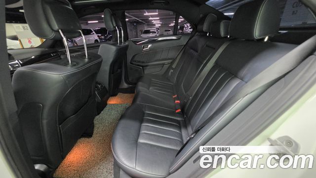 Mercedes-Benz E-Class E250 BlueTec 4MATIC AV