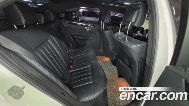 Mercedes-Benz E-Class E250 BlueTec 4MATIC AV