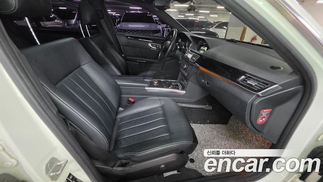 Mercedes-Benz E-Class E250 BlueTec 4MATIC AV