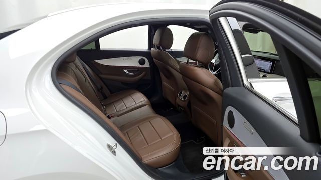 Mercedes-Benz E-Class E250 Avantgarde