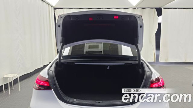 Mercedes-Benz E-Class E250 Avantgarde