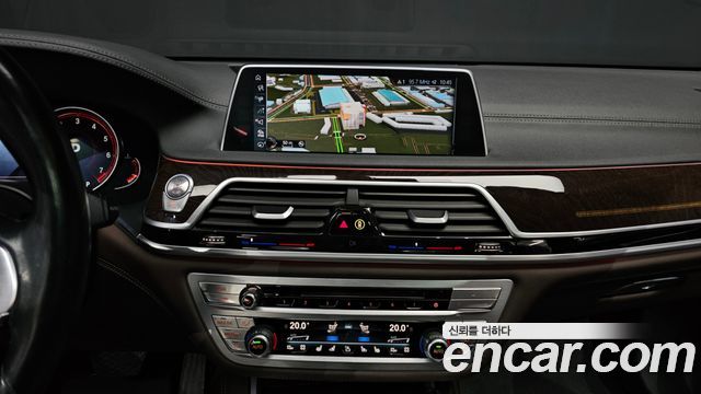 BMW 7-Series 750Li xDrive