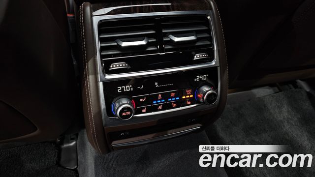BMW 7-Series 750Li xDrive