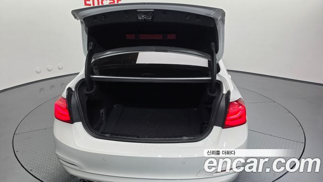 BMW 3-Series 320d