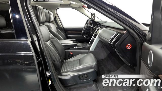 Land Rover Discovery 3.0 TD6 HSE Luxury