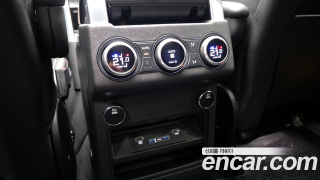 Land Rover Discovery 3.0 TD6 HSE Luxury