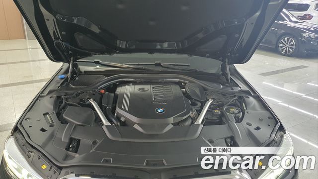 BMW 7-Series 740i M Sport