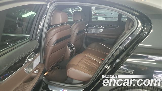 BMW 7-Series 740i M Sport