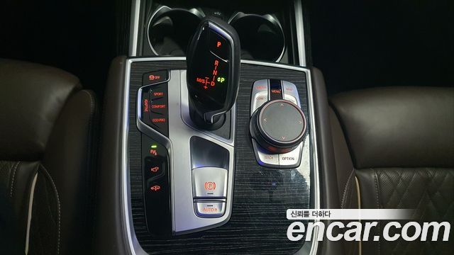BMW 7-Series 740i M Sport