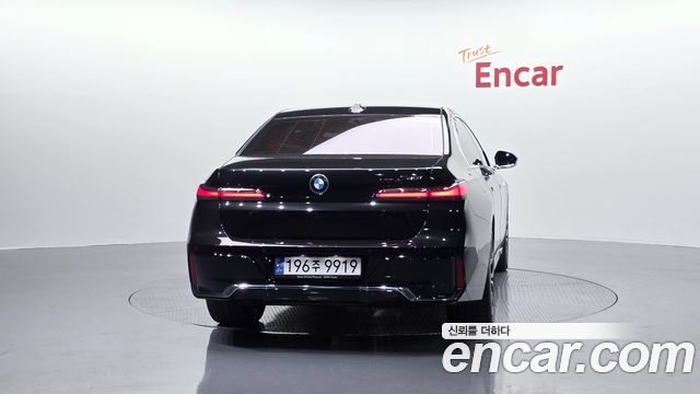 BMW 7-Series 740i sDrive M Sport