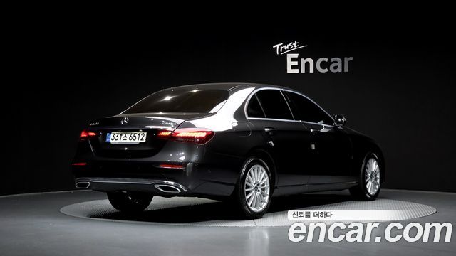 Mercedes-Benz E-Class E220d 4MATIC Exclusive