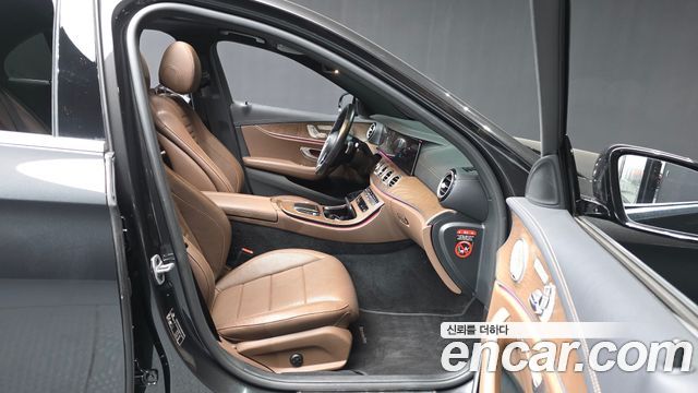 Mercedes-Benz E-Class E220d 4MATIC Exclusive