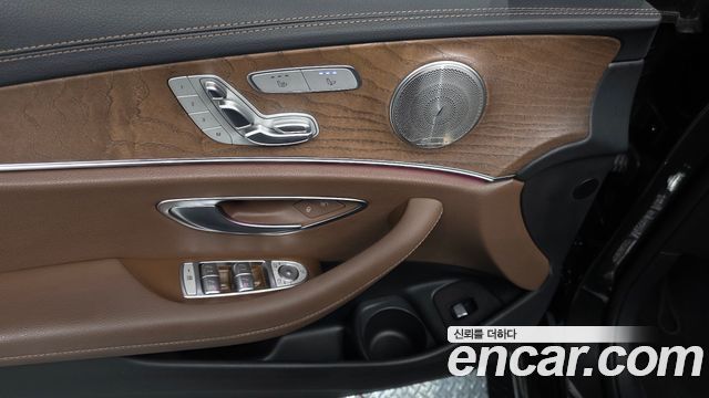 Mercedes-Benz E-Class E220d 4MATIC Exclusive