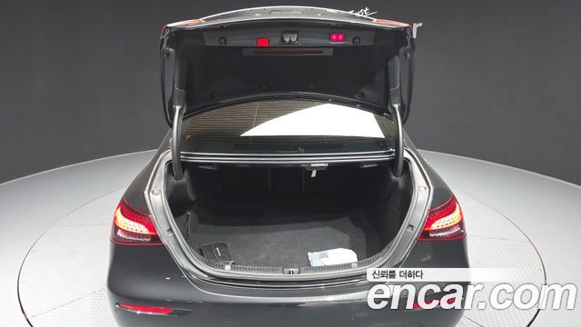 Mercedes-Benz E-Class E220d 4MATIC Exclusive