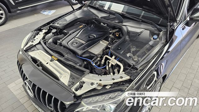 Mercedes-Benz C-Class C200 Coupe