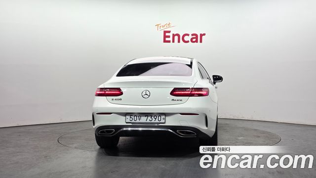 Mercedes-Benz E-Class E400 4MATIC Coupe