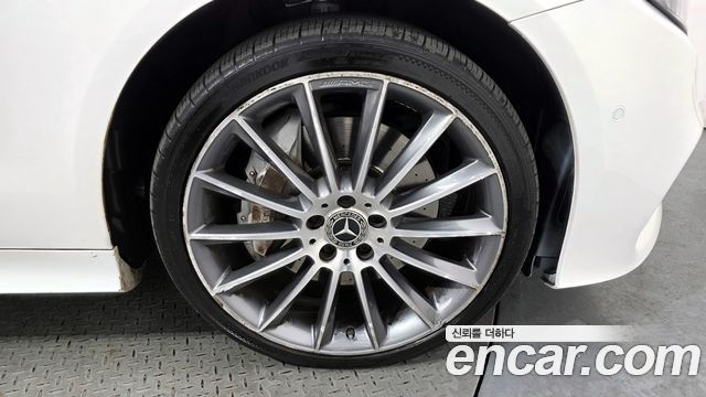 Mercedes-Benz E-Class E400 4MATIC Coupe