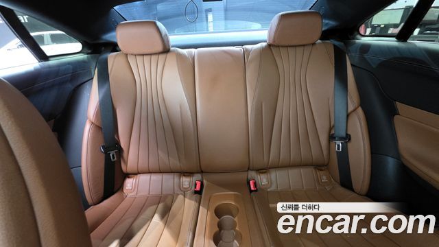 Mercedes-Benz E-Class E400 4MATIC Coupe