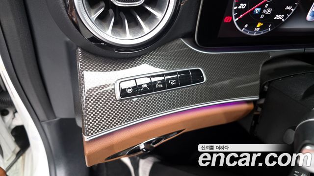 Mercedes-Benz E-Class E400 4MATIC Coupe