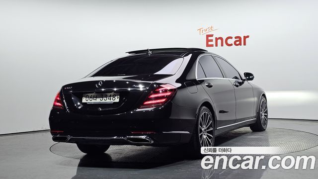 Mercedes-Benz S-Class S560L 4MATIC