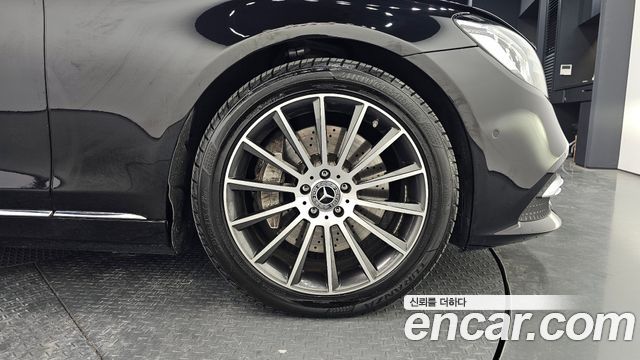 Mercedes-Benz S-Class S560L 4MATIC