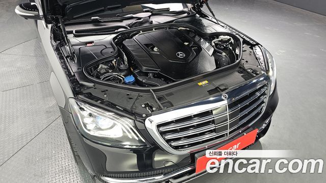 Mercedes-Benz S-Class S560L 4MATIC