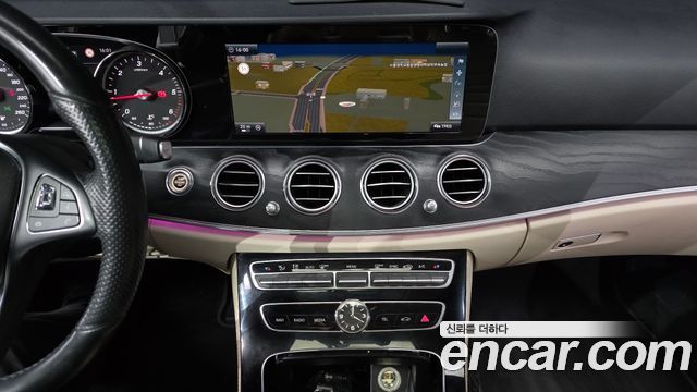 Mercedes-Benz E-Class E220d Avantgarde
