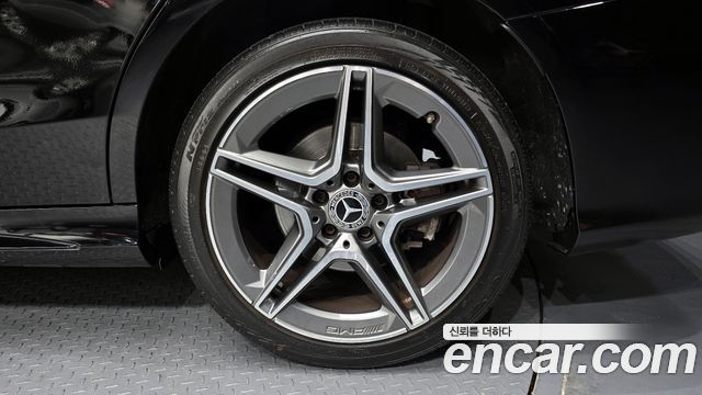 Mercedes-Benz C-Class C200 AMG Line