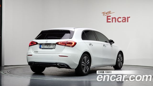 Mercedes-Benz A-Class A220 Hatchback