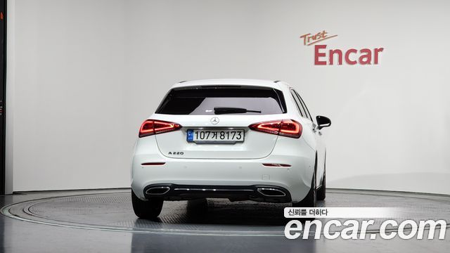 Mercedes-Benz A-Class A220 Hatchback