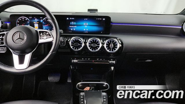 Mercedes-Benz A-Class A220 Hatchback