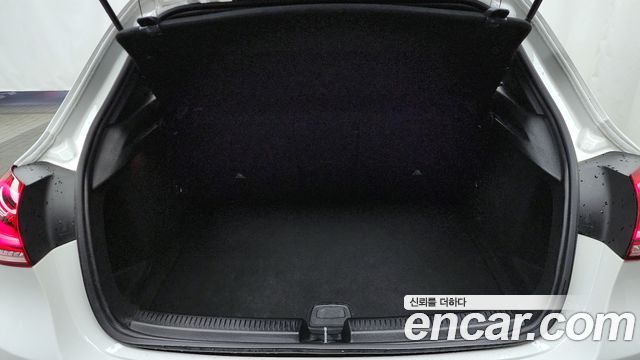 Mercedes-Benz A-Class A220 Hatchback