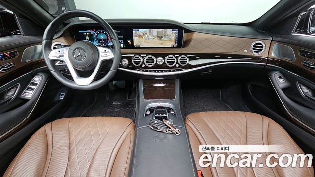 Mercedes-Benz S-Class Maybach S560 4MATIC