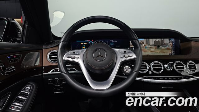 Mercedes-Benz S-Class Maybach S560 4MATIC