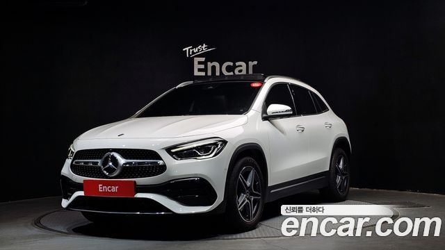 Mercedes-Benz GLA-Class GLA250 4MATIC