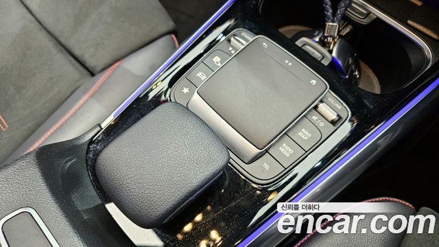 Mercedes-Benz GLA-Class GLA250 4MATIC