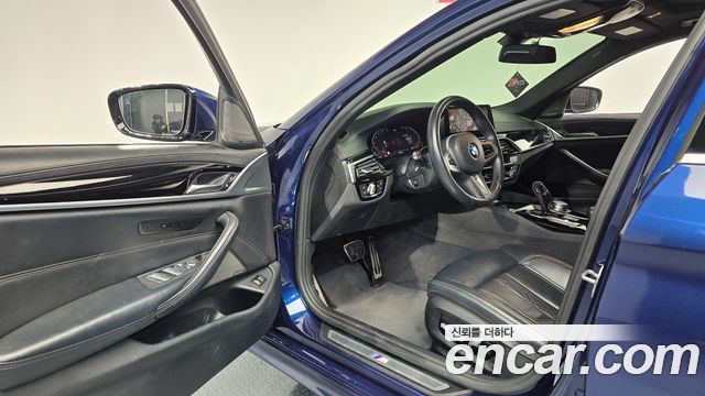 BMW 5-Series 520i M Sport